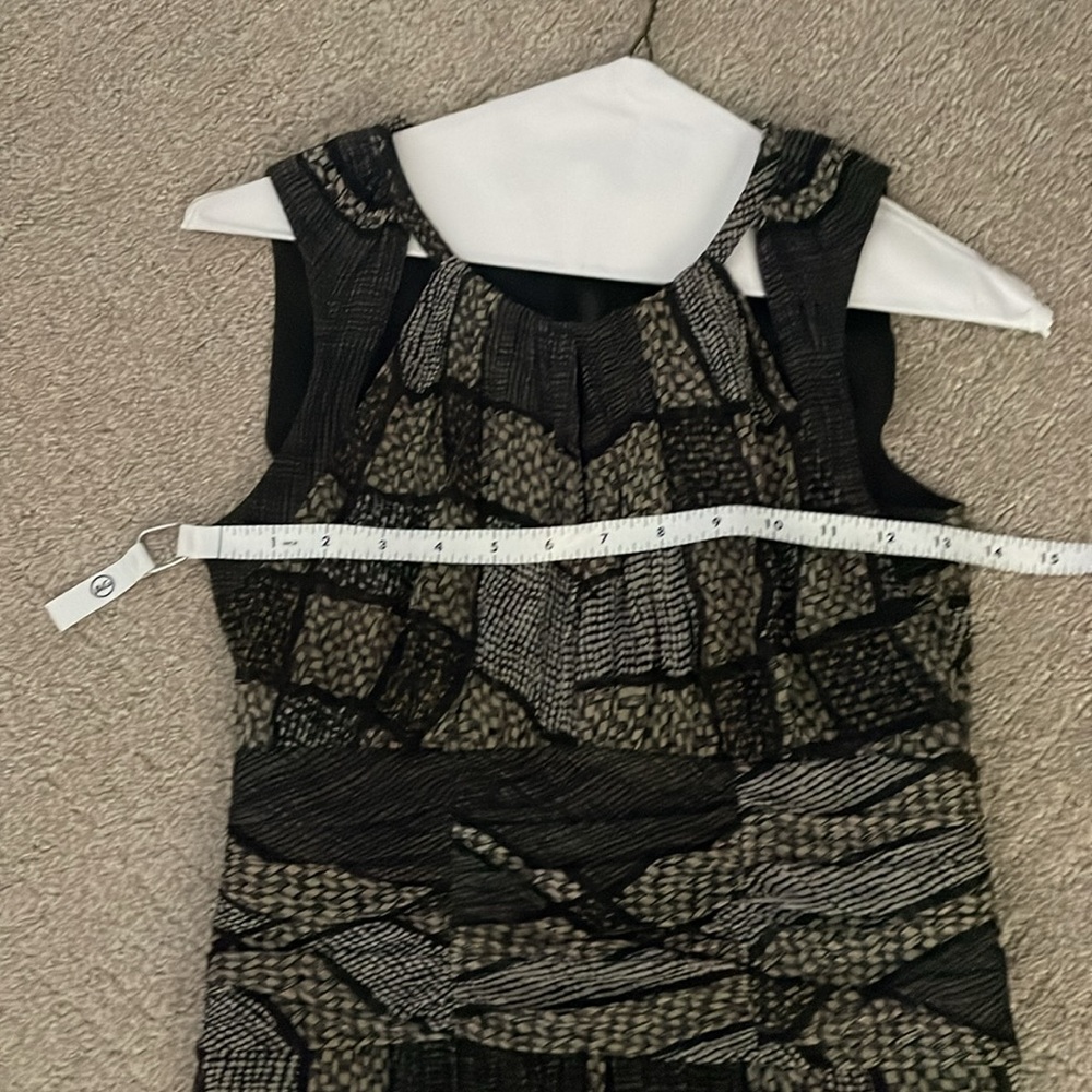 Burberry Black And Gray Patterned Sleeveless Dress - image 6